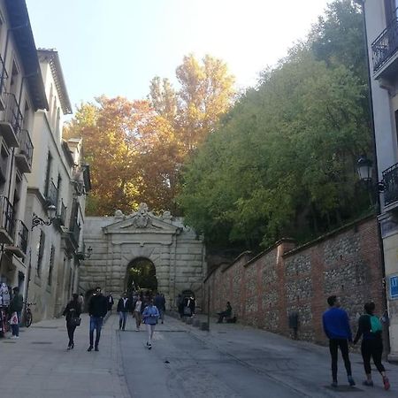 Cerca De La Alhambra, La Casa Del Cuento, Segundo Apartment กรานาดา ภายนอก รูปภาพ